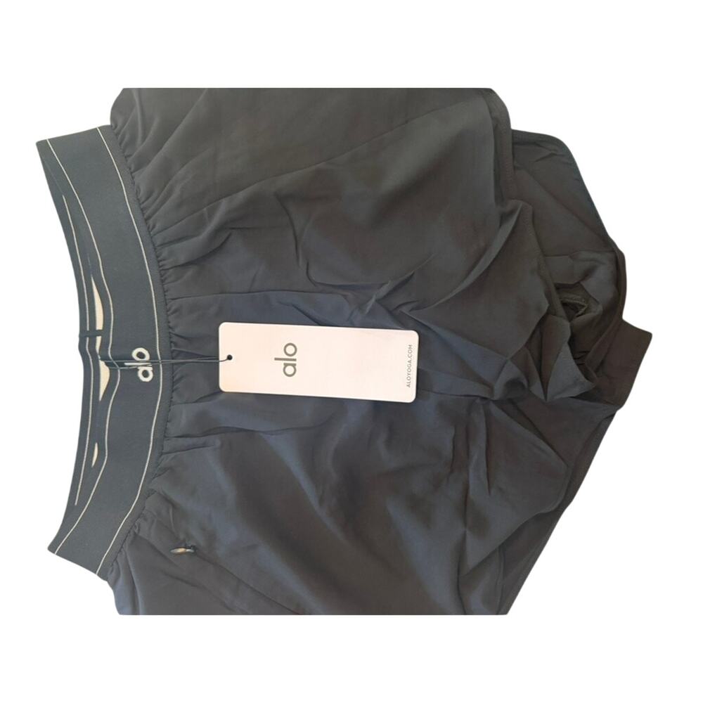 Alo Yoga Match Point Shorts Black Medium New - Picture 3 of 3